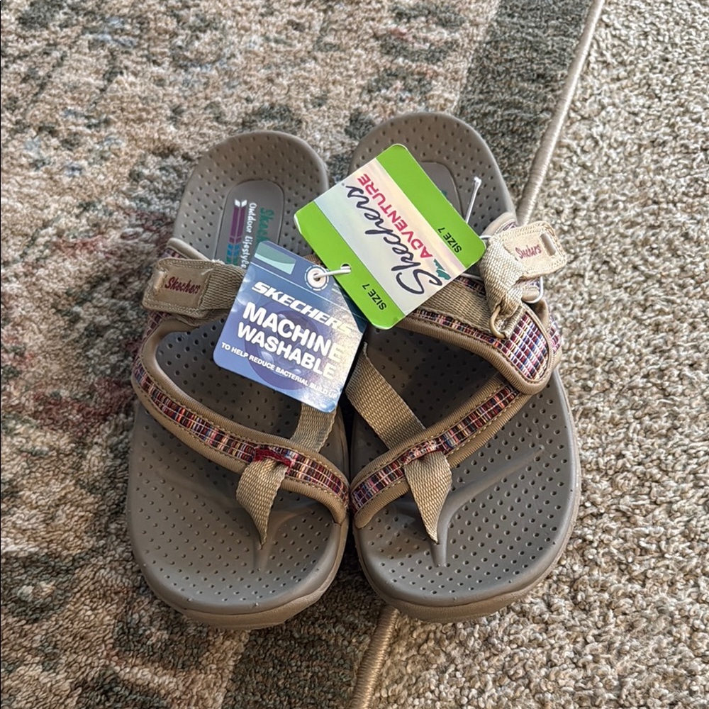 Skechers Machine Washable Sandal - Taupe with Plaid Straps size 7